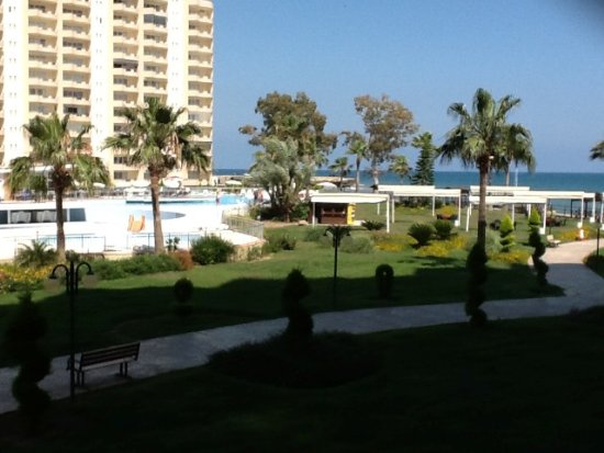 ÖZSU’DAN QUEENABA’DA FULL DENİZ MANZARALI SIFIR YAZLIK