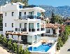 Antalta  kalkan da havuzlu lüks vila